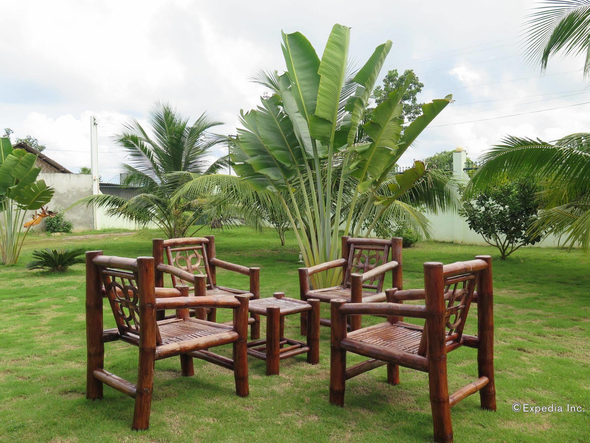 Oasi Fiore Bed & Breakfast Panglao Exterior photo