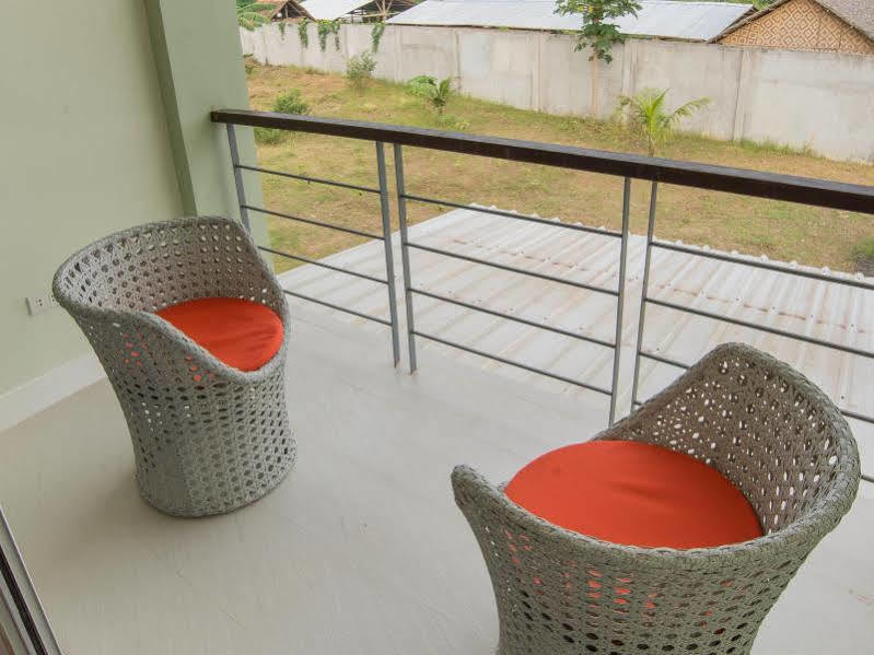 Oasi Fiore Bed & Breakfast Panglao Exterior photo